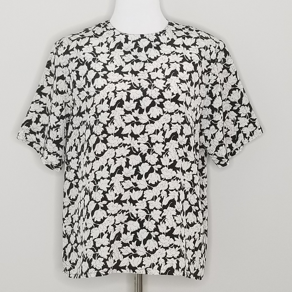 Women's Black & White Floral Short-Sleeve Top